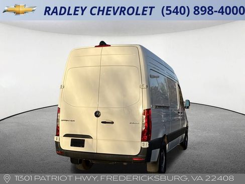 Used 2025 Mercedes-Benz Sprinter 2500 image 19