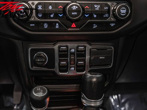 Used 2019 Jeep Wrangler Unlimited Sport S image 37