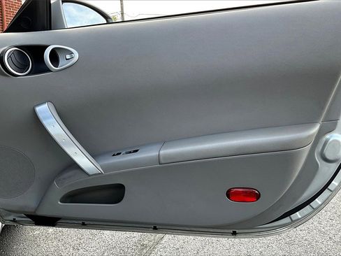 Used 2004 Nissan 350Z Touring image 19