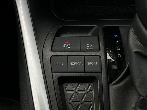 Used 2025 Toyota RAV4 XLE w/ Weather Package image 24