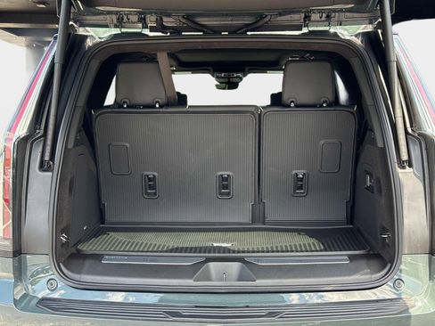 Used 2026 Cadillac Escalade V w/ LPO, ONYX Package image 33