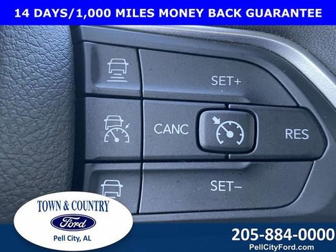 Used 2024 Jeep Grand Cherokee Laredo X image 23