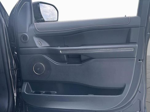 Used 2024 Ford Expedition Max Limited RWD image 22