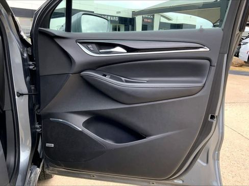 Used 2020 Buick Enclave Avenir w/ Avenir Technology Package image 22