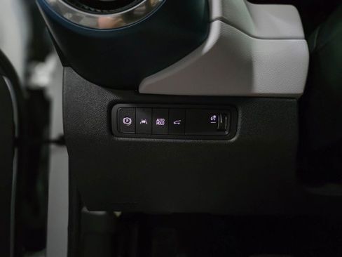 Used 2025 Chevrolet Equinox EV LT image 28