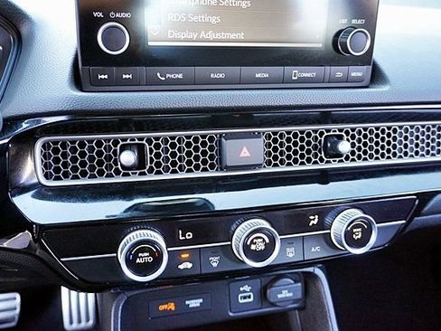 Used 2023 Honda Civic Sport image 27