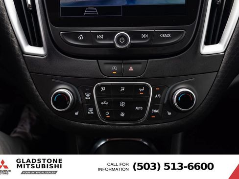 Used 2024 Chevrolet Malibu LT FWD image 17
