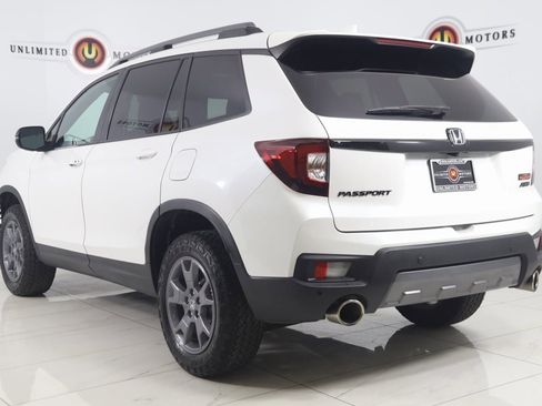 Used 2024 Honda Passport TrailSport image 4