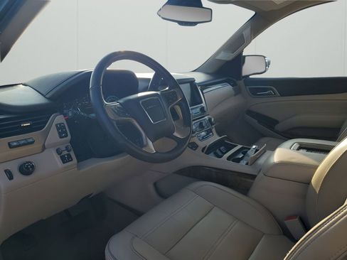 Used 2017 GMC Yukon Denali w/ Open Road Package image 30