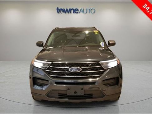 Used 2023 Ford Explorer XLT image 9