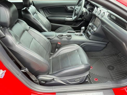 Used 2019 Ford Mustang GT Premium w/ Equipment Group 401A RWD image 15
