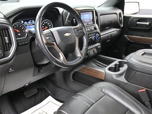 Used 2020 Chevrolet Silverado 1500 High Country w/ Technology Package image 14
