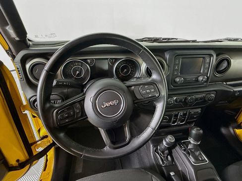 Used 2019 Jeep Wrangler Unlimited Sport S AWD/4WD image 12