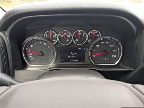 Used 2021 Chevrolet Silverado 1500 LT image 29