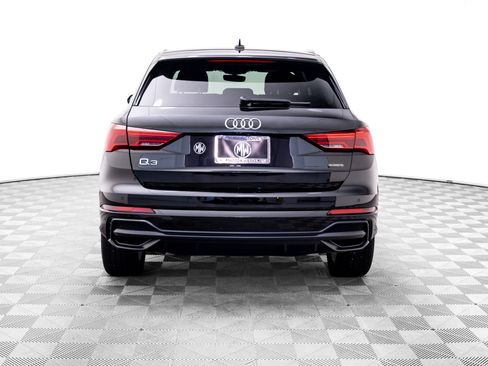 Used 2021 Audi Q3 2.0T Premium Plus w/ Premium Plus Package AWD/4WD image 4