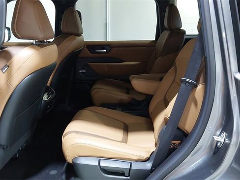 New 2026 Nissan Armada SL w/ Captain's Chari Seat Package image 21