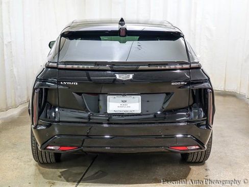 New 2026 Cadillac Lyriq Sport w/ LPO, Floor Liner Package image 5
