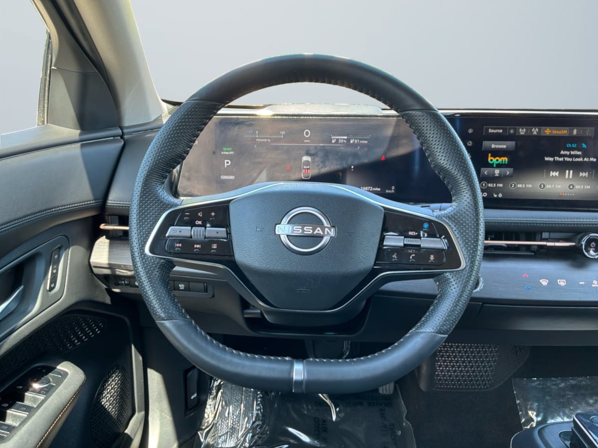 Used 2024 Nissan Ariya FWD image 11