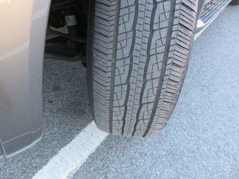 Used 2019 Nissan Armada SL w/ Premium Package image 31