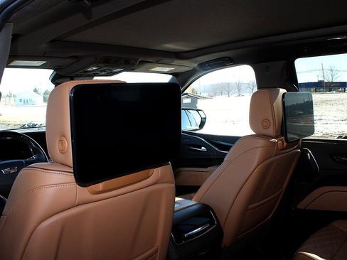 Used 2023 Cadillac Escalade Sport image 39