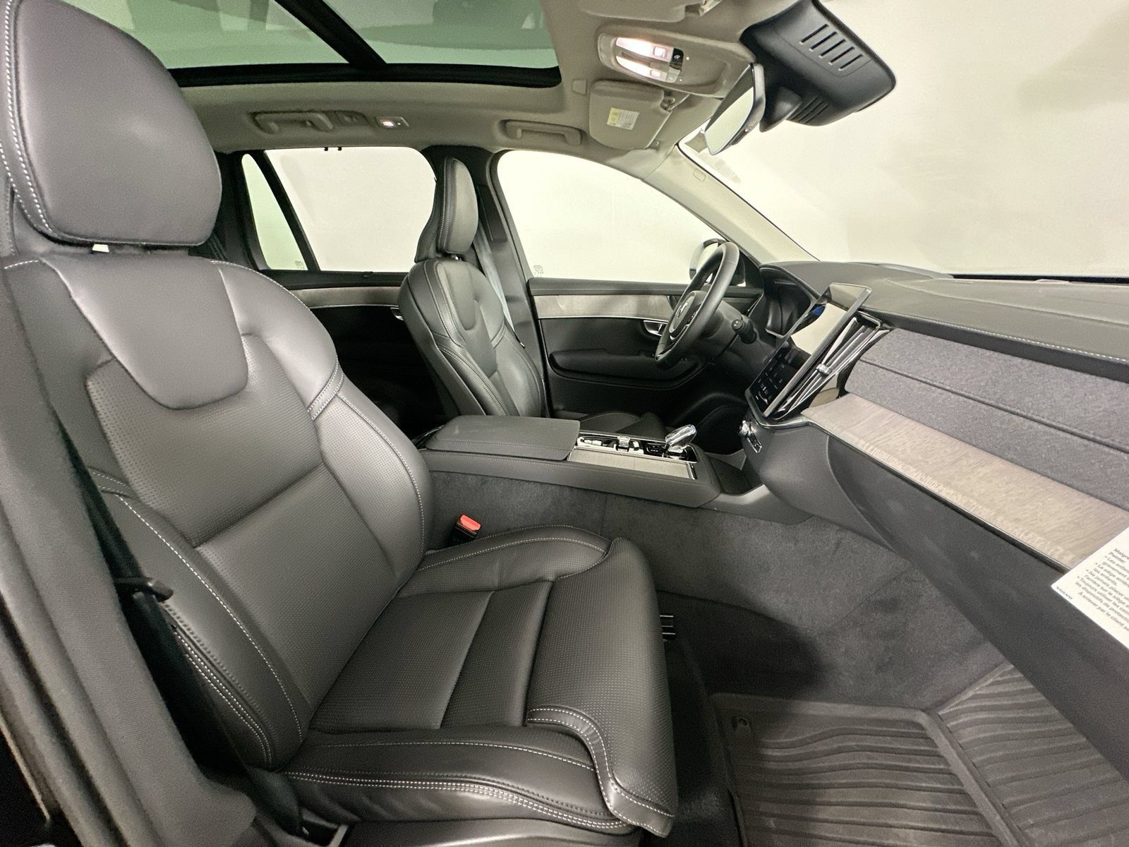 Used 2026 Volvo XC90 B6 Ultra AWD/4WD image 43