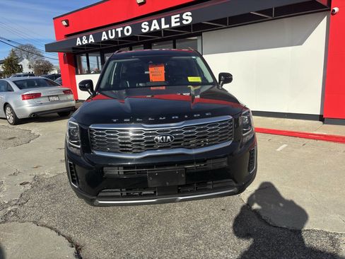 Used 2021 Kia Telluride S image 2
