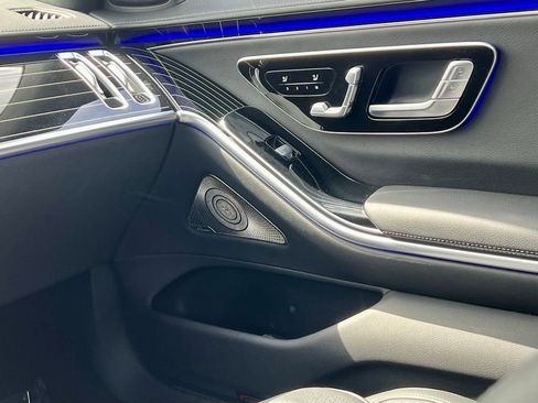 Used 2023 Mercedes-Benz S 580 4MATIC Sedan image 32