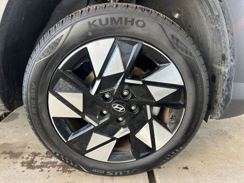 Used 2025 Hyundai Kona SEL image 30