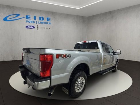 Used 2020 Ford F350 Lariat w/ Chrome Package image 6