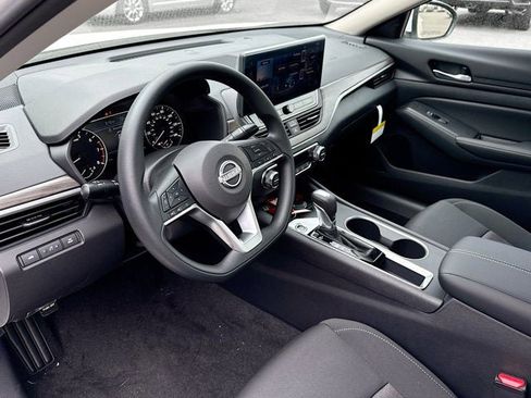 New 2025 Nissan Altima 2.5 SV w/ SV Special Edition Package image 11