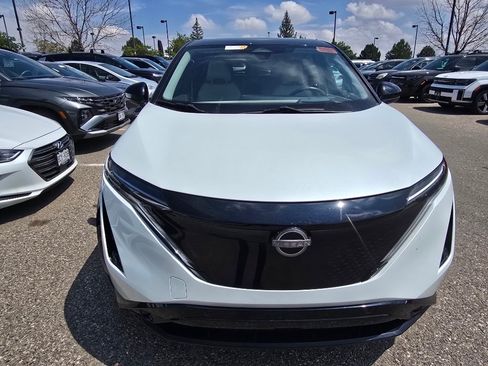 Used 2025 Nissan Ariya FWD image 19