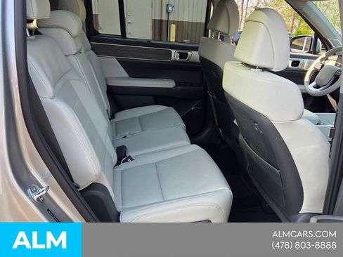 Used 2024 Hyundai Santa Fe Limited AWD/4WD image 16