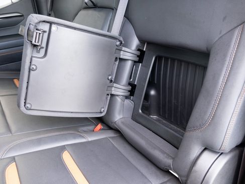 Used 2023 GMC Sierra 1500 AT4 w/ Technology Package image 20