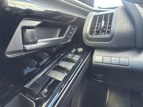 Used 2023 Subaru Solterra AWD image 19