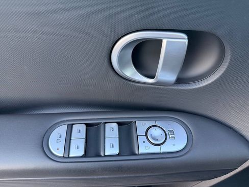 Used 2024 Hyundai Ioniq 5 SE RWD image 38