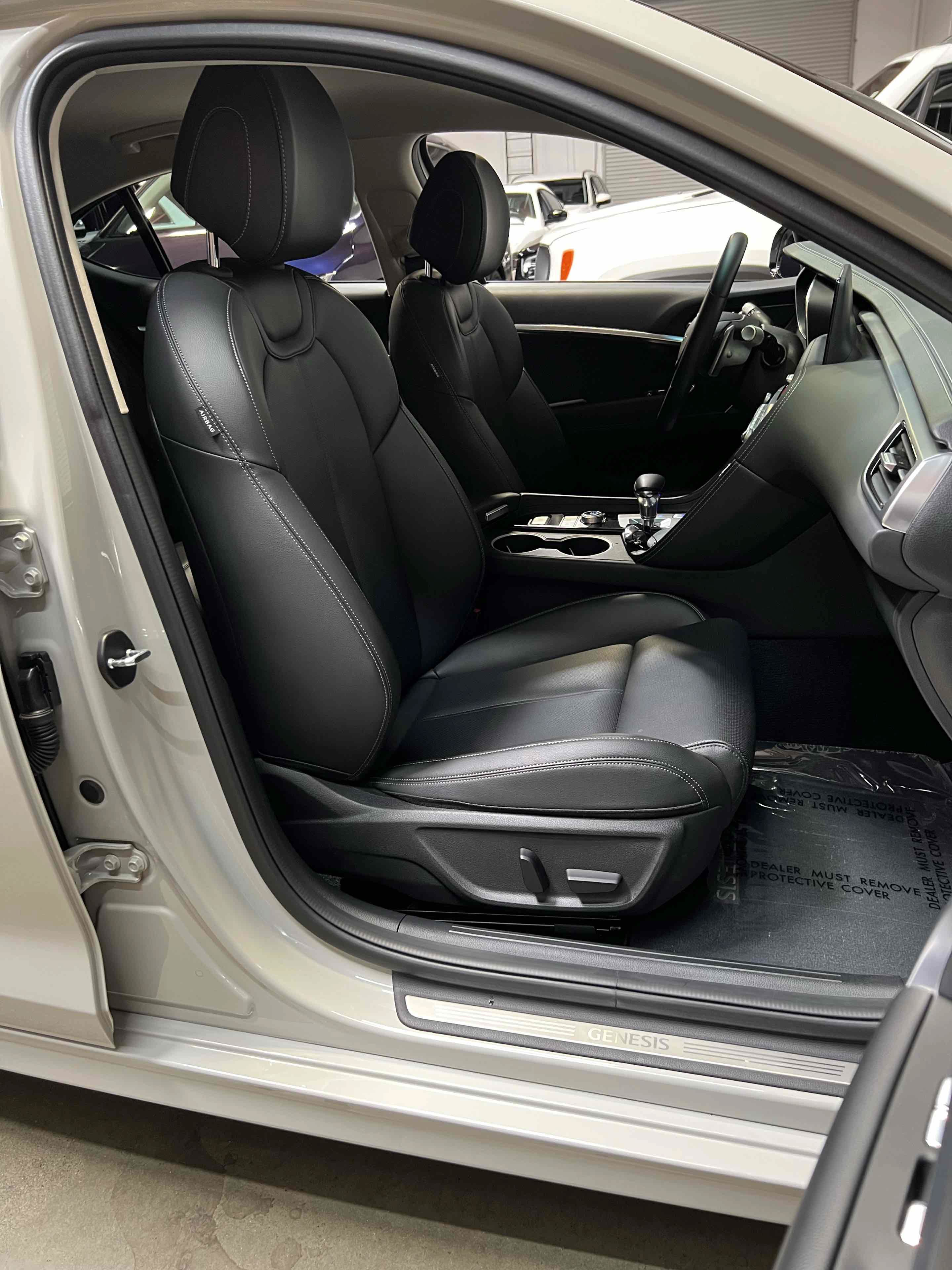 Used 2025 Genesis G70 2.5T RWD image 42