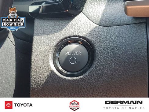 Used 2025 Toyota Camry SE FWD image 33