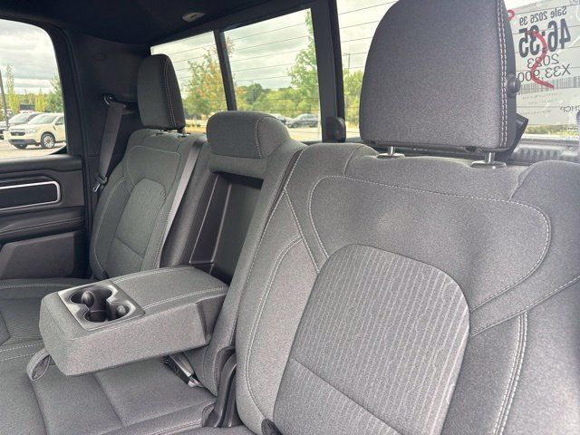 Used 2023 RAM 1500 Big Horn AWD/4WD image 34