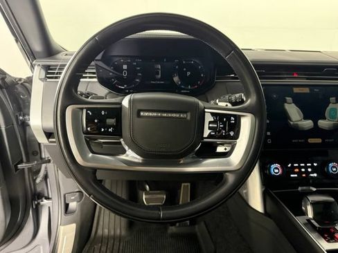 Used 2023 Land Rover Range Rover SV AWD/4WD image 17