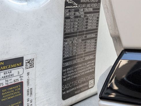 Used 2024 Jaguar F-PACE R-Dynamic S image 31