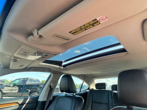 Used 2013 Lexus ES 300h w/ Luxury Pkg FWD image 38