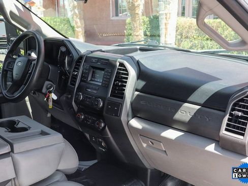 Used 2017 Ford F250 XL w/ Power Equipment Group image 33