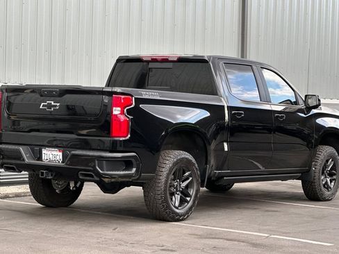 Used 2025 Chevrolet Silverado 1500 LT Trail Boss w/ LT Trail Boss Premium Package AWD/4WD image 4