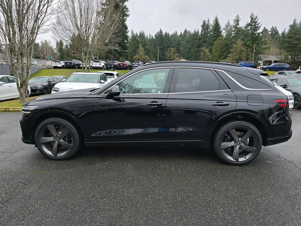 Certified 2025 Genesis GV70 3.5T Sport w/ Sport Prestige Package AWD/4WD image 2