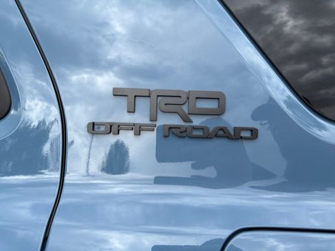 Used 2025 Toyota 4Runner TRD Off-Road Premium w/ Tow Technology Package AWD/4WD image 23