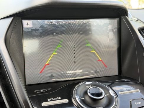Used 2017 Ford Escape Titanium AWD/4WD image 19