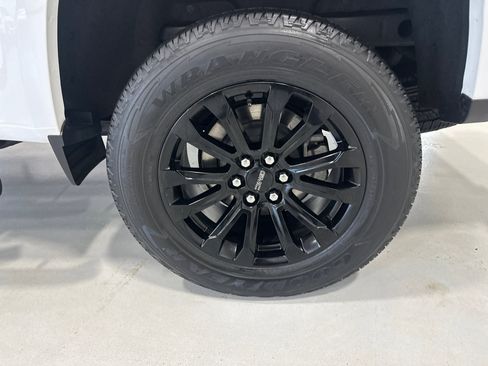 Used 2022 GMC Canyon Elevation w/ Trailering Package image 14