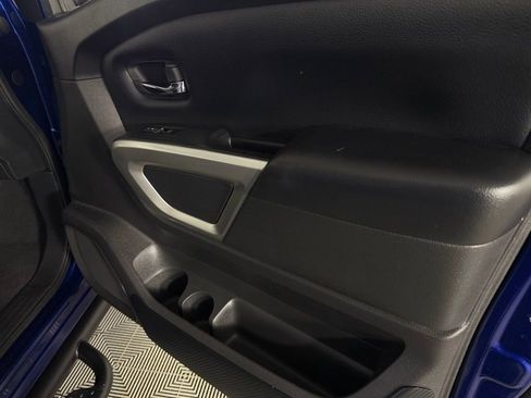Used 2021 Nissan Titan SV w/ SV Convenience Package AWD/4WD image 32