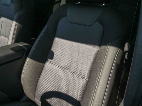 New 2026 Chevrolet Trax LT w/ LT Convenience Package image 21