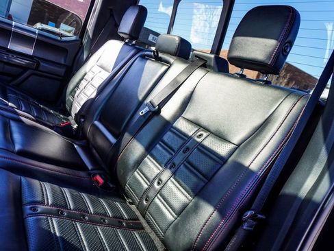 Used 2019 Ford F150 Lariat w/ Equipment Group 502A Luxury AWD/4WD image 9